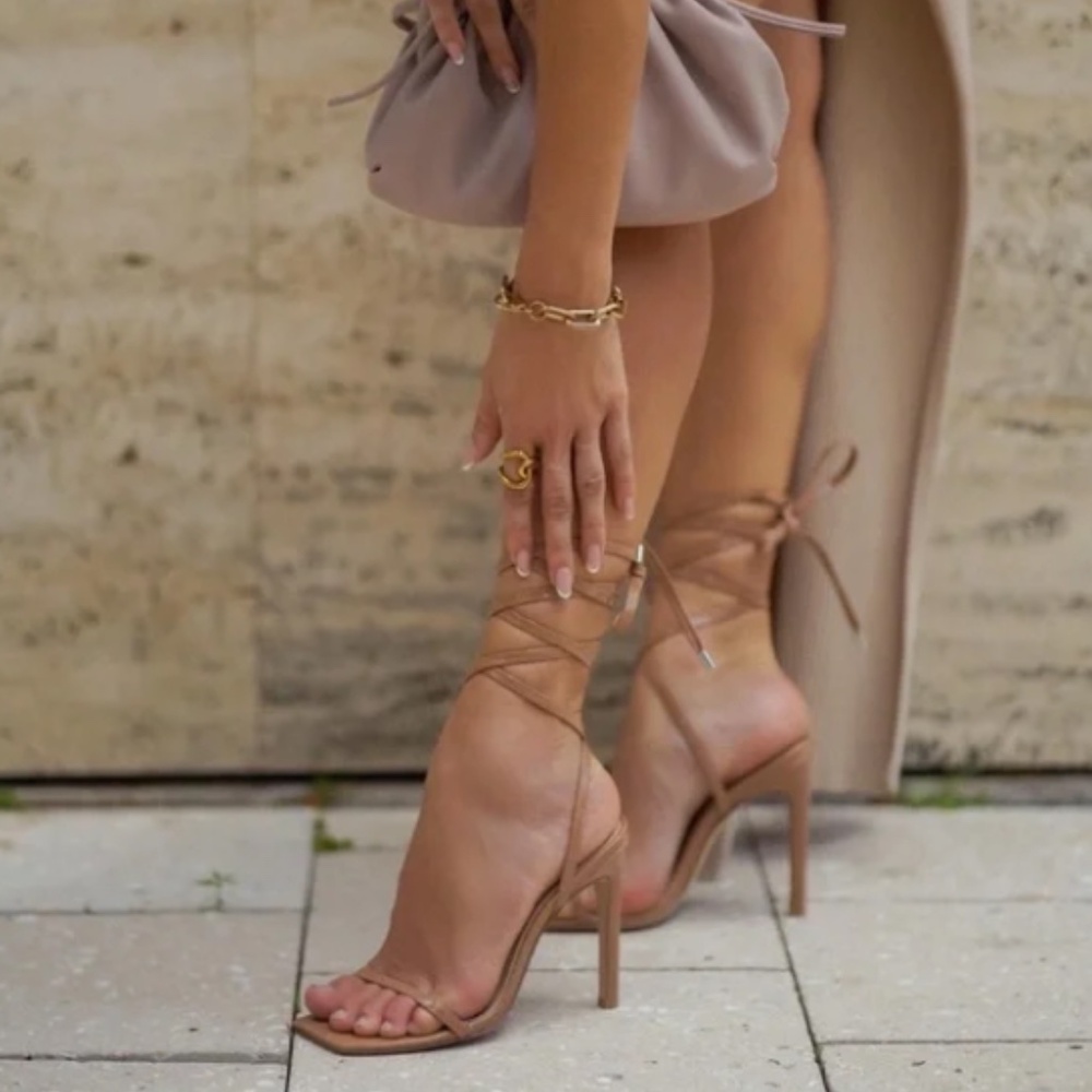 Steve Madden Uplift Camel Patent Heel